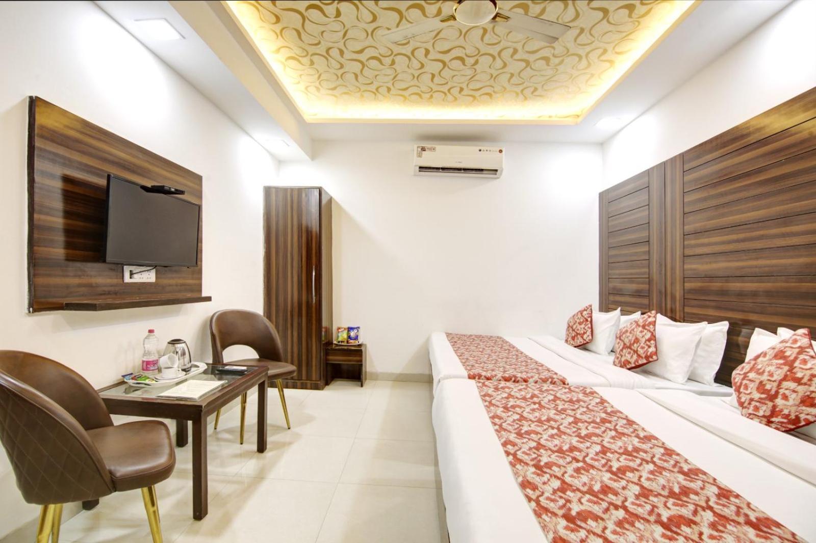 Hotel Devrana Delhi Airport Új-Delhi Kültér fotó